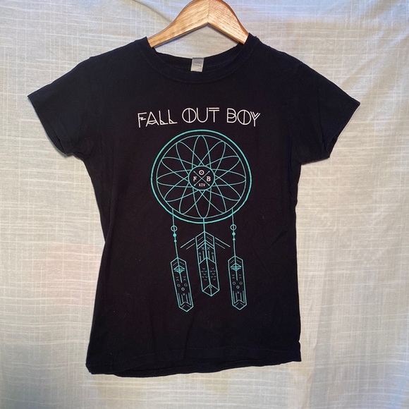 Tops - Fall Out Boy t shirt